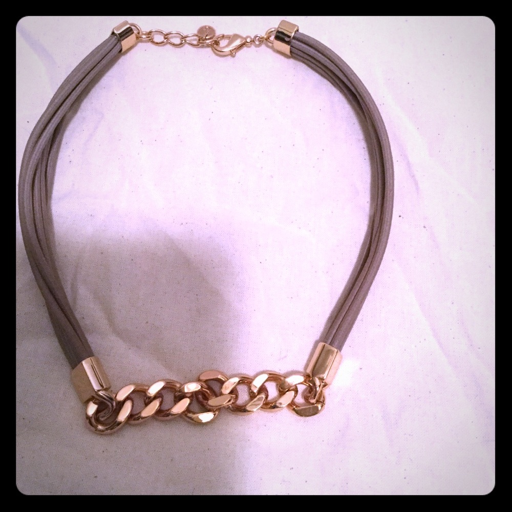 Lola and grace Gold chained necklace